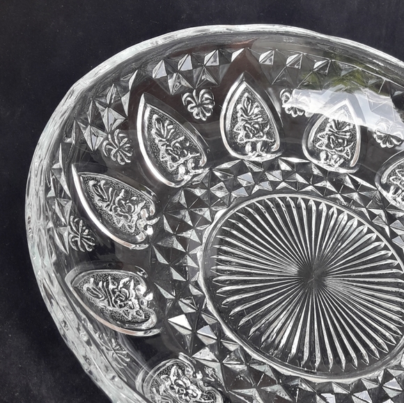 Vintage Serving Tray Clear Glass Crystal Round 12 - Picture 14 of 14